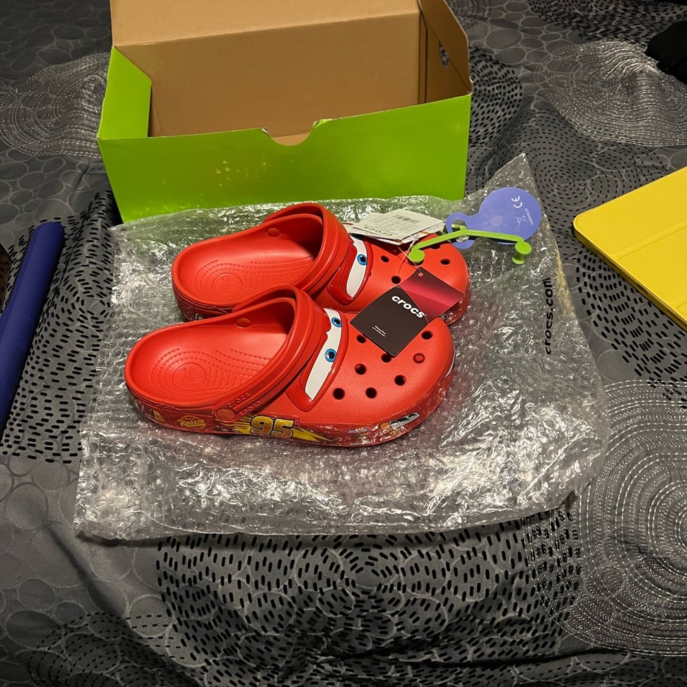 Lightning McQueen Crocs